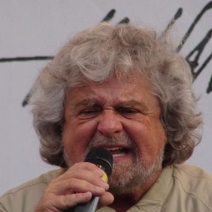 Beppe Grillo, founder of 5-star movement agrees to relaunch the party
