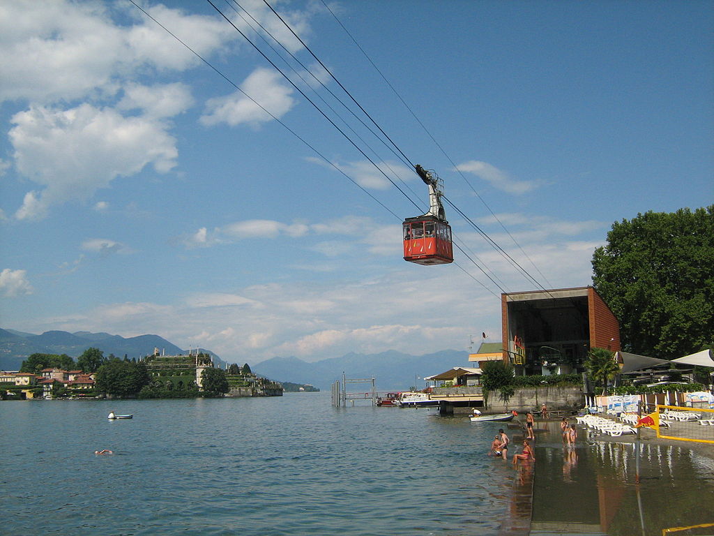 Lake Maggiore crash - investigation opened into fatal accident