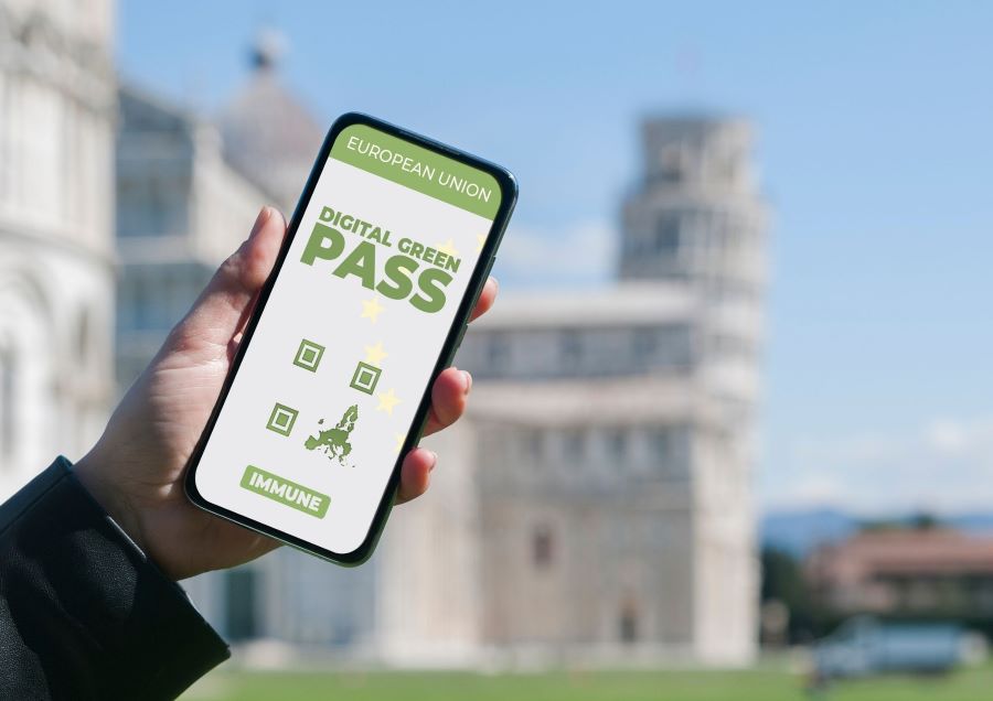 Green pass now required for entry to museums, gyms etc. Created in Canvar