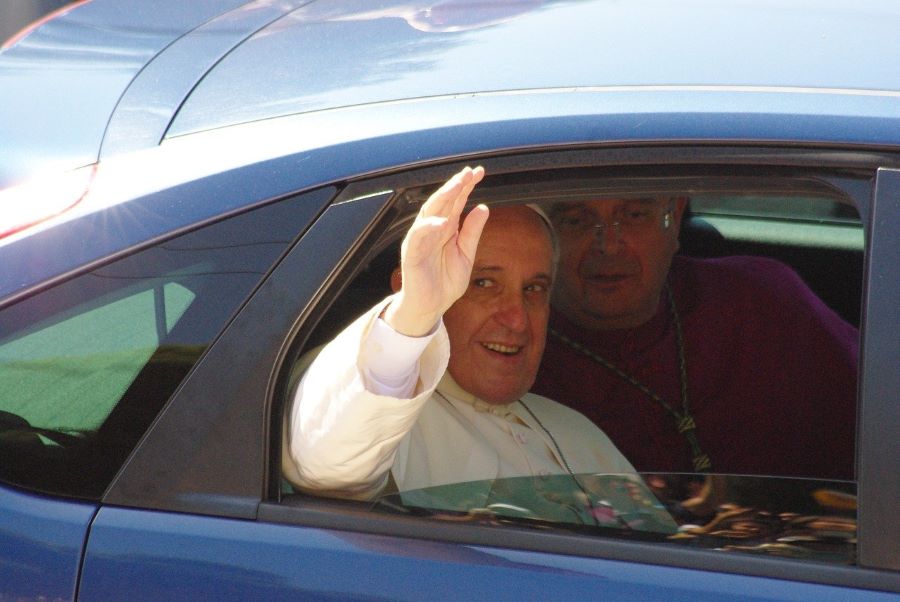 Pope Francis recovering well after colon surgery