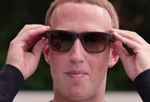 Facebook smart glasses modelled by Mark Zuckerberg