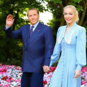 Is Berlusconi to marry his girlfriend