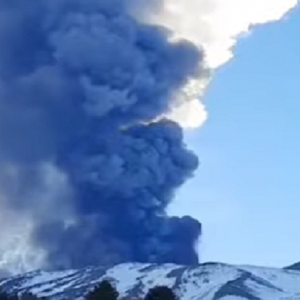 Mount Etna erupted with 11km-high column