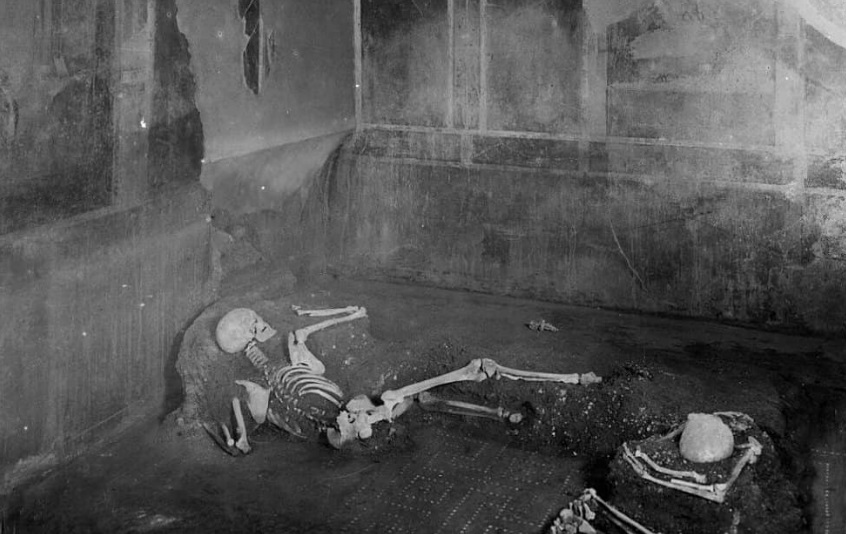 Pompeii victims in Casa del Fabbro