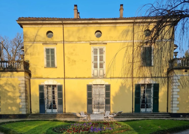 Verdi's villa up for sale