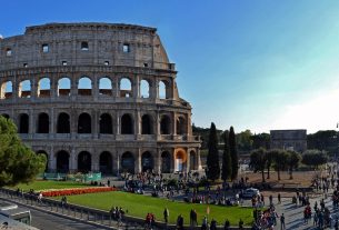 Colosseum is designated a red zone for crime. The Commodus Paasage at the Colosseum is now open to the public. Colosseum and other museums open ferragosto 2022