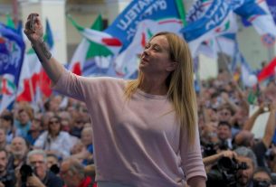 Giorgia Meloni accuses officials of targeting Fdl