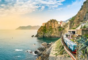 Best train journeys in Italy - cinque terre express