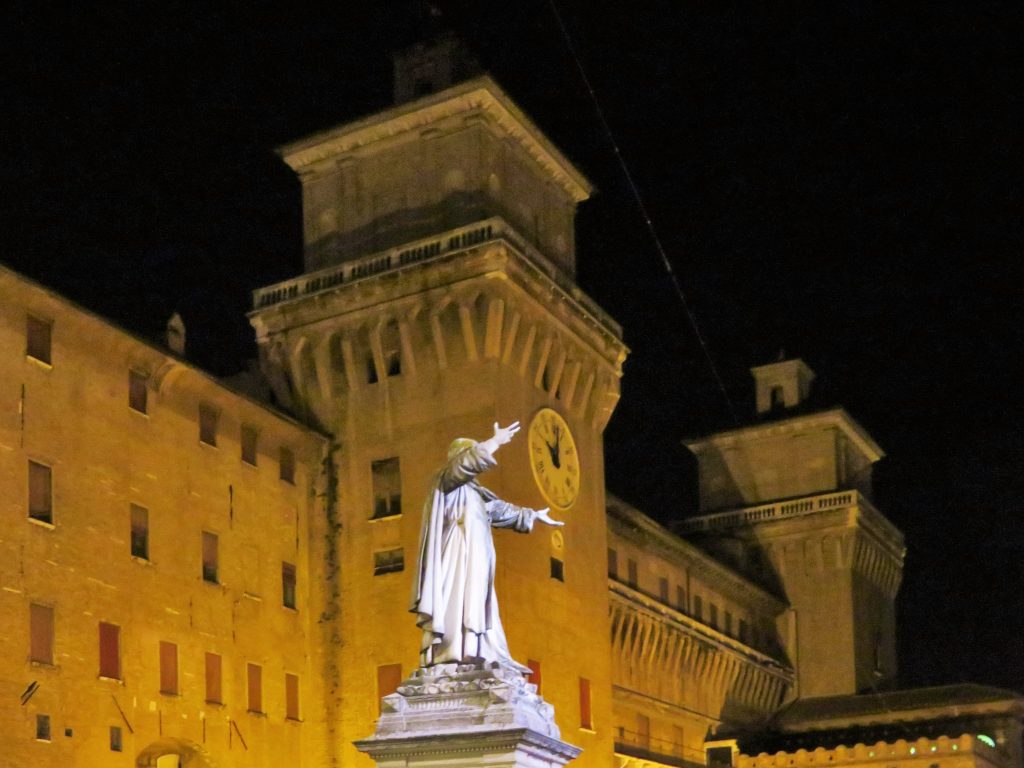 Piazza Savonarola in Ferrara