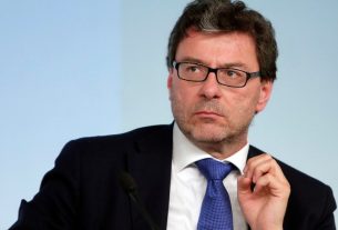 Budget bill amendments are causing issues. Giancarlo Giorgetti says Stabillity and Growth Pact not ideal. Giorgetti is looking at options to the escape clause