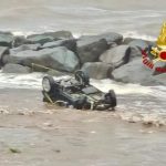 CAr in sea after flooding hits Sicily. Credit;: vigil del fuoco on X