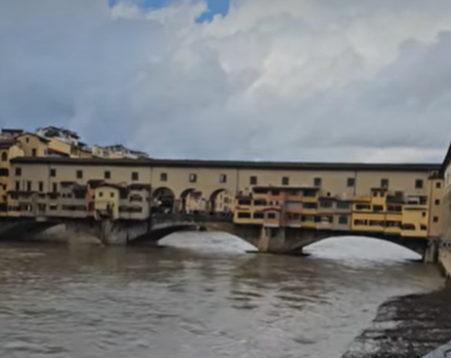 River Arno remains high but under second level warning after aother ares of Tuscany floods