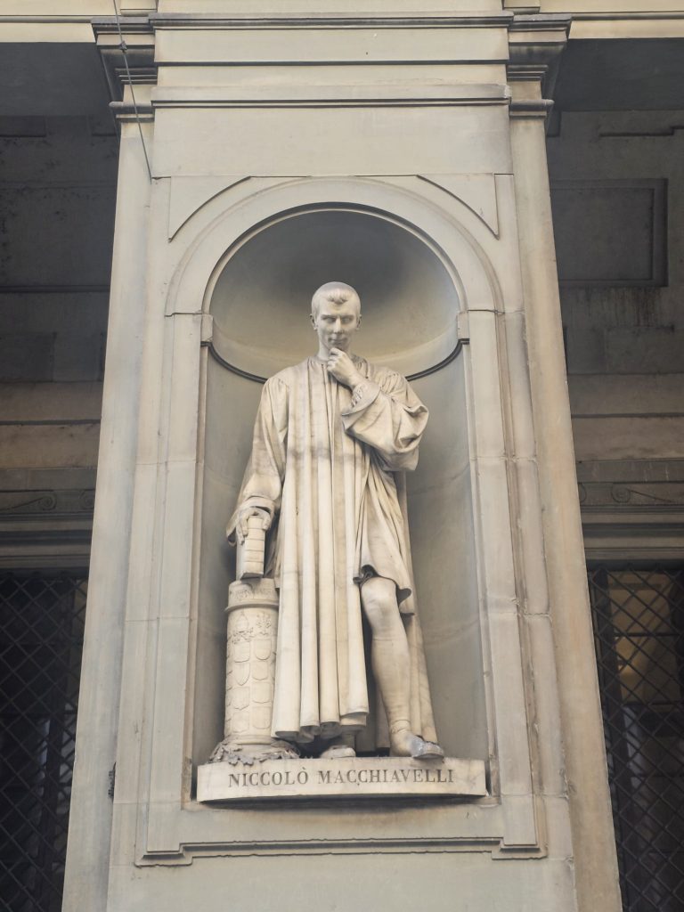 Statue of Machiavelli in niche outside the Uffizi in Florence