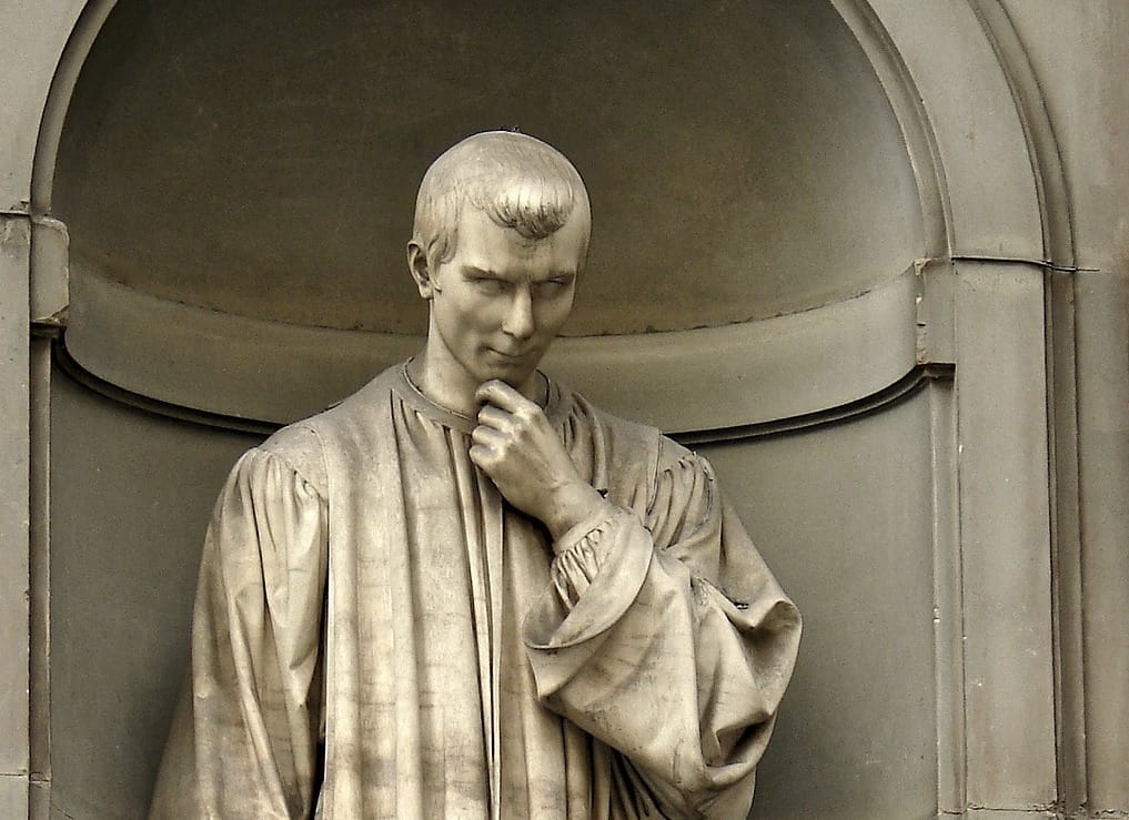 Niccolo Machiavelli - close up of statue outside the Uffizi