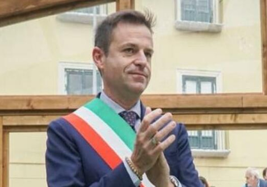 Sorrento mayor arrested for bribery