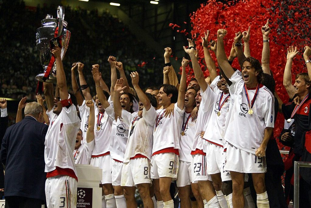 Maldini lifting the European Cup for Milan after winning the 2003 UEFA Champions League final By Soccer illustrated. - Own work., CC BY-SA 3.0, https://commons.wikimedia.org/w/index.php?curid=12246761