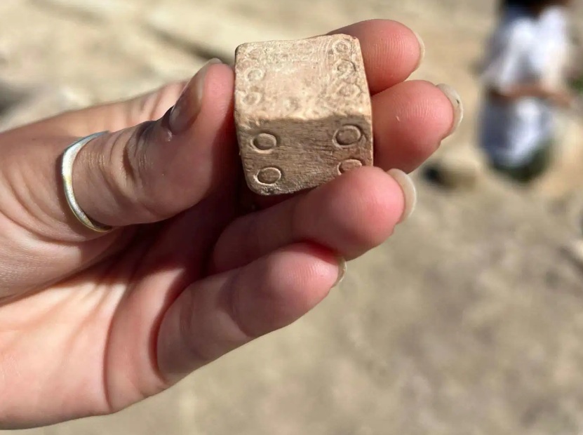 Artefact uncovered at Finziade, Sicily. Photo: Archaeological and Landscape Park of the Valley of the Temples.