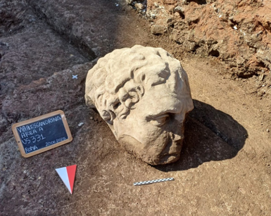 Roman head found in excavations in Rome
