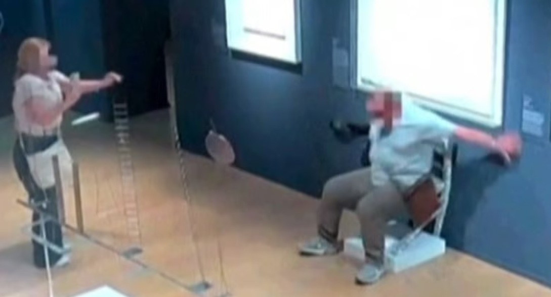 Tourists break Van Gogh's chair in museum. Palazzo Maffei museum/ESN via AFP
