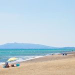Teen dies after sand hole collapses in on him.