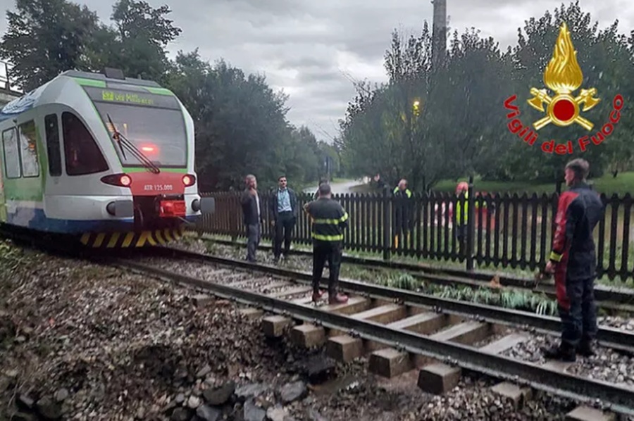 train crash averted during storms