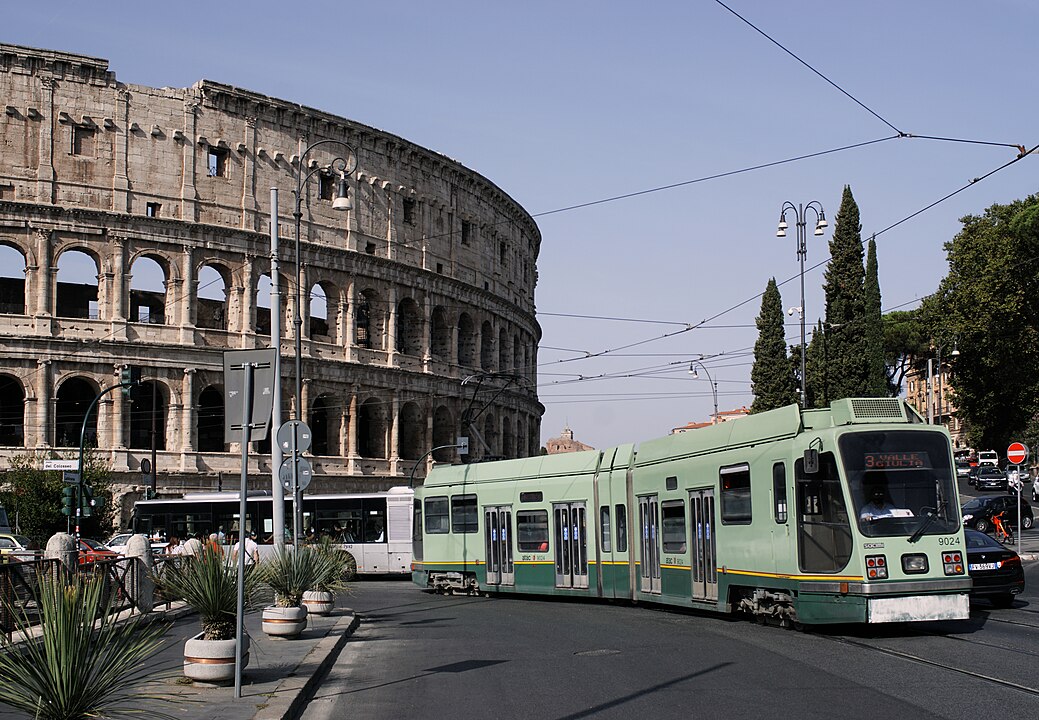 Rome tram services suspended until 8th December. Image credit: By Manny Mannheimer - Own work, CC BY 4.0, https://commons.wikimedia.org/w/index.php?curid=124053851