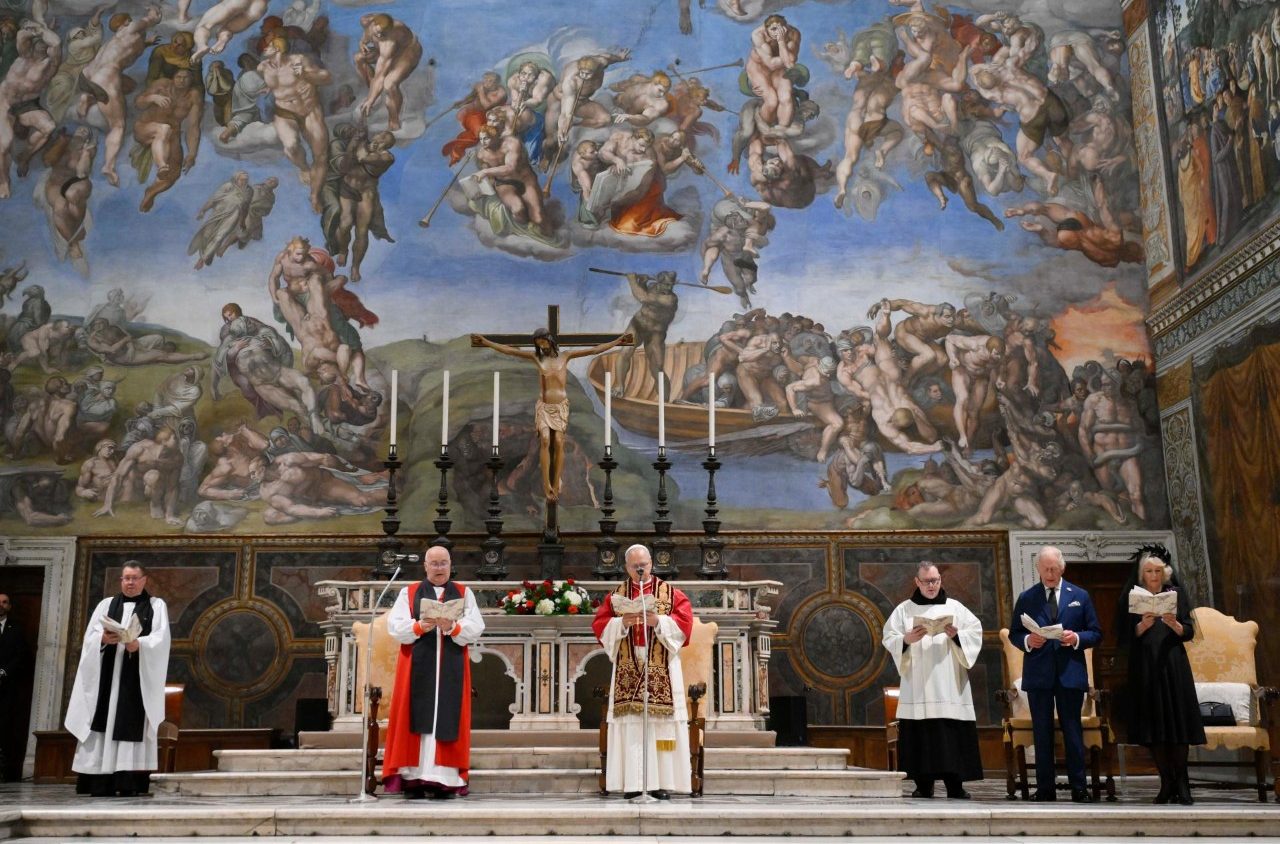 King Charles and Pope Leo pray together in Sistine Chapel. Image credit: Vatican Media