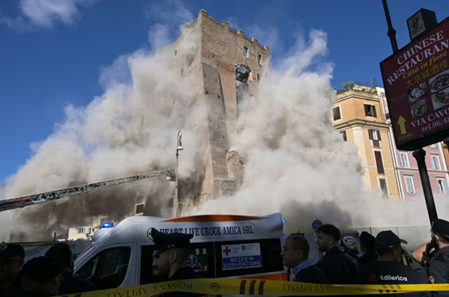 Partial collapse of medieval tower,m Torre dei Conti, in Rome today. Image credit: Getty