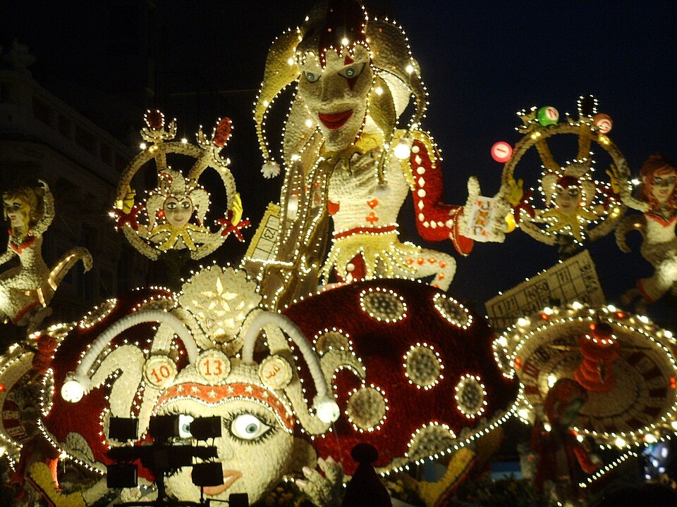 Carnevale di Acireale By I, Sailko, CC BY 2.5, https://commons.wikimedia.org/w/index.php?curid=3613480