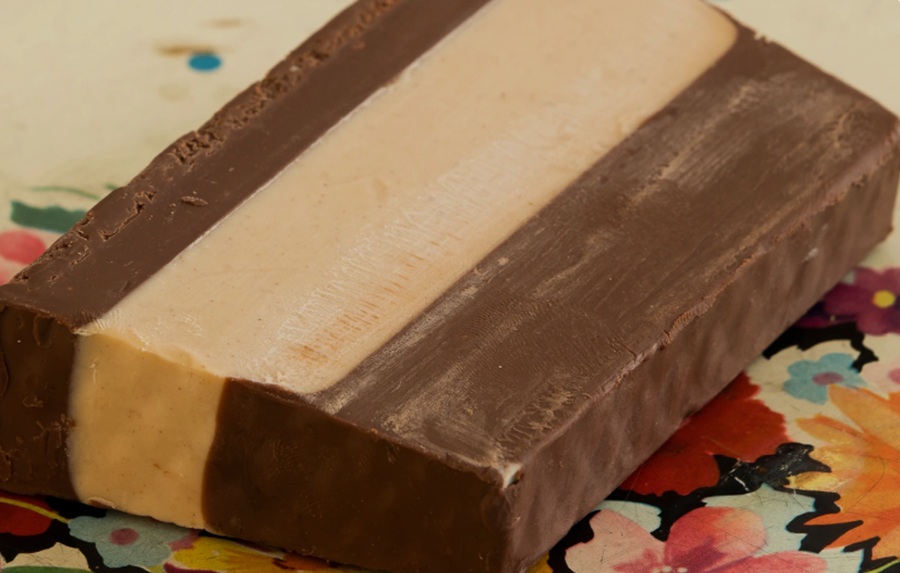 Turin chocolate - cremino by Baratti & Milano. Image credit: https://www.barattiemilano.it/ricette/cremino-ricetta