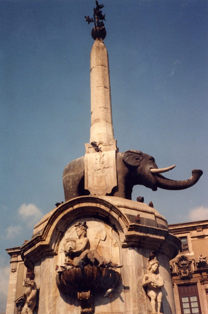 Fontane dell'Elefante 
CC BY-SA 2.5, https://commons.wikimedia.org/w/index.php?curid=1737674