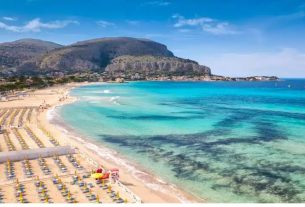 Mondello beach