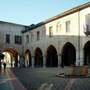 Broletto Palace, the location where the treaty of Lodi was signed. By Arbalete - Own work, CC BY-SA 3.0, https://commons.wikimedia.org/w/index.php?curid=11398013