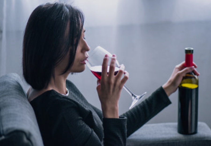 Binge drinking poses a health issue for Italy