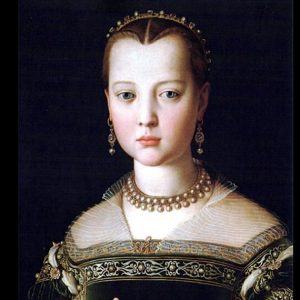 possibly Maria de' Medici cropped. By Bronzino - Unknown source, Public Domain, https://commons.wikimedia.org/w/index.php?curid=1226976