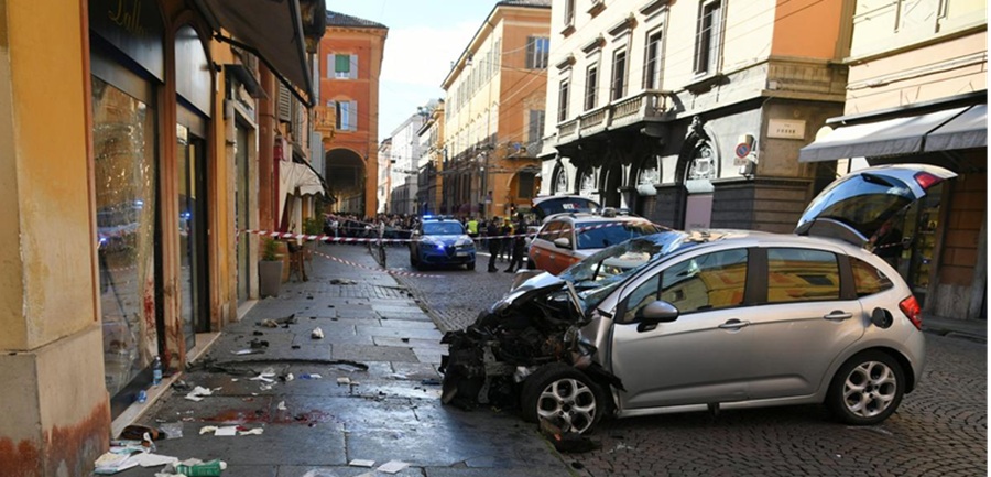 Car ramming in Modena leaves eight injured.