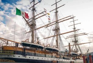 Amerigo Vespucci sets sail on North America tour