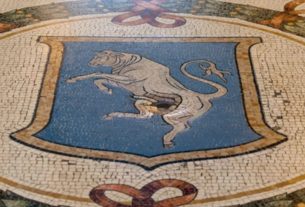 Bull mosaic in Galreria, Milan which is in need of testicular renovation. Image credit: Getty Images
