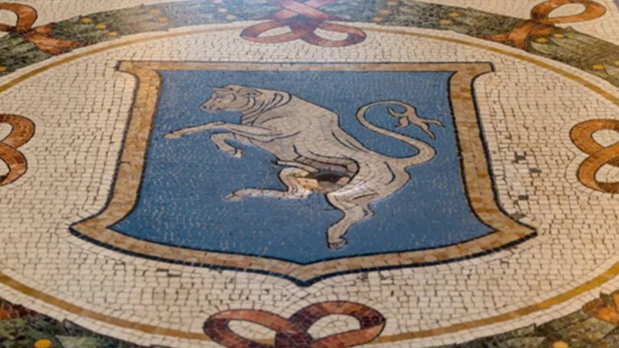 Bull mosaic in Galreria, Milan which is in need of testicular renovation. Image credit: Getty Images
