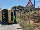 sCHOOLBUS OVERTURNS VIGILI DEL FUOCO + UFFICIO STAMPA, PRESS OFFICE, HANDOUT PHOTO, NO SALES, EDITORIAL USE ONLY + NPK
