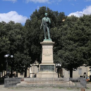 Piazza Indipendenza in Florence where a US tourist was robbed at knifepoint. Rufus46, CC BY-SA 3.0 , via Wikimedia Commons