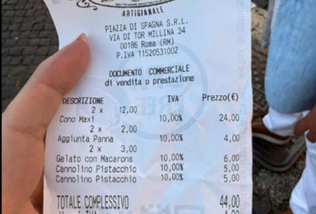 €44 for two ice creams, charges not reflecting what they were given.