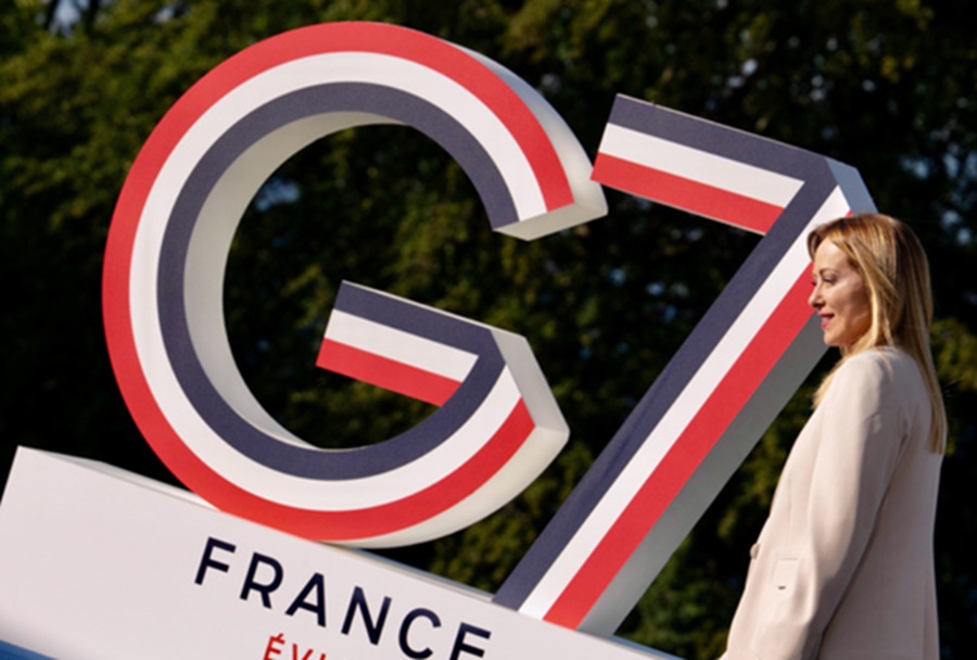 Meloni at G7 in Evian France
