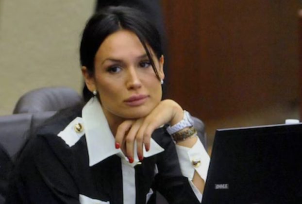 Nicole Minetti pardon is upheld by Milan prosecutor. Minetti seen in court.