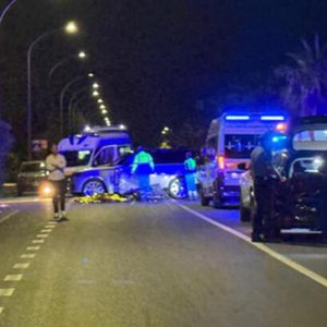 Fatal crash on Marina di Pietrasanta seafront A 17-year-old resident of Viareggio died and an 18-year-old was critically injured early this morning following a collision between a scooter and an SUV on the Marina di Pietrasanta seafront