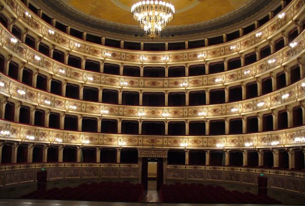 Teatro dell'Aquila, Fermo. One of the condominium theatres recognised by UNESCO. By Alberto Luccaroni (personal page) - Own work, CC BY-SA 3.0, https://commons.wikimedia.org/w/index.php?curid=2805397