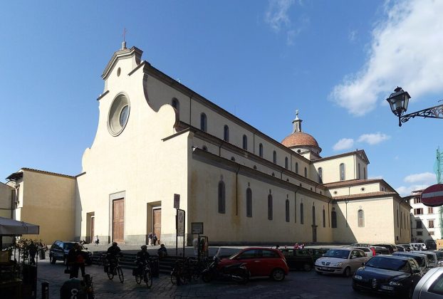 Basilica di Santo Spirito in Florence, where a Michelangelo crucifix hangs. Lucarelli, CC BY-SA 3.0 , via Wikimedia Commons