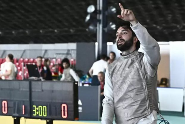 Fencing gold puts Italy top of table