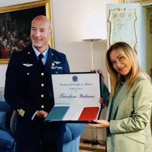 Luca parmitano receives tricolor ahead of Artemis III mission