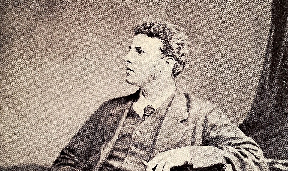 Franci Marion Crawford aged 23. Image credit: Unknown photographer, Public domain, via Wikimedia Commons